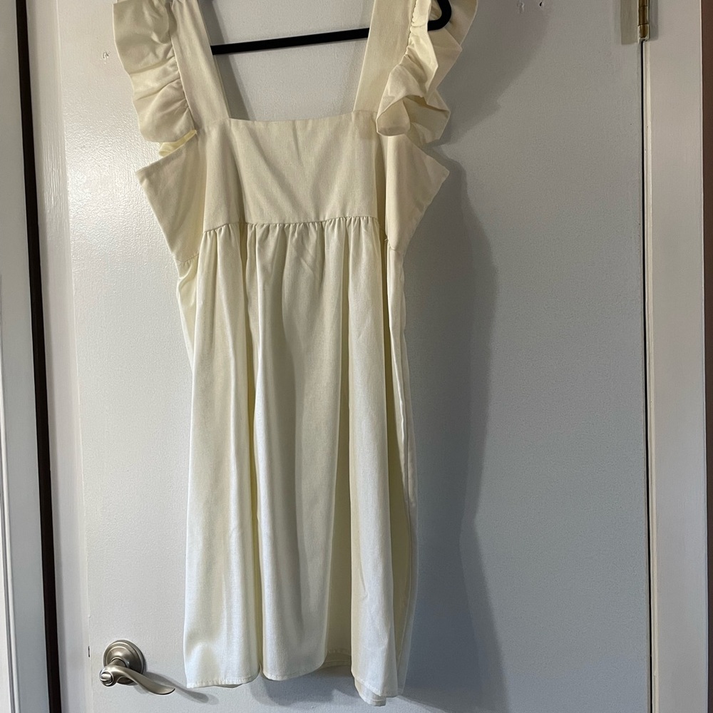 NWOT 2Hearts Cream Linen Blend Ruffle Strap Dress